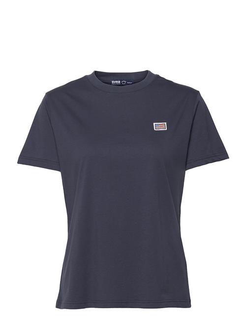 Se Svea W. Svea Logo Tee Svea Navy ved Booztlet