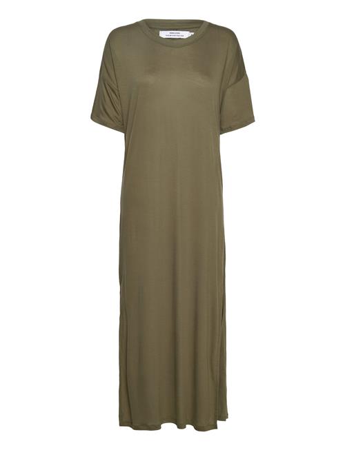 DEDICATED Long T-Shirt Dress Ronneby Leaf Green DEDICATED Khaki