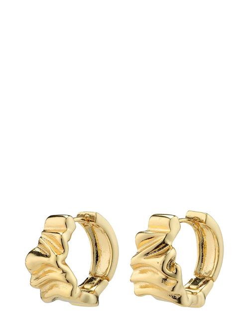 Se Pilgrim Willpower Recycled Huggie Hoop Earrings Pilgrim Gold ved Booztlet