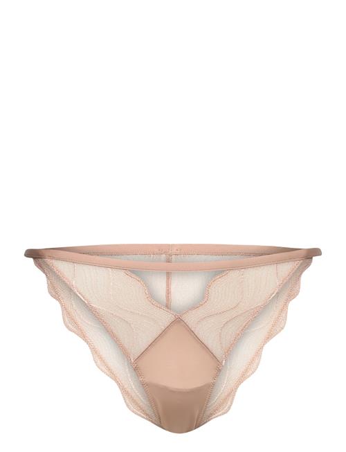 Se Calvin Klein Brazilian Calvin Klein Pink ved Booztlet