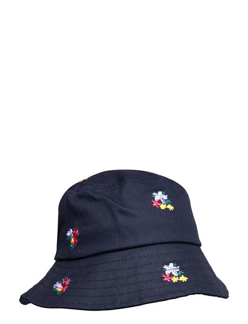 Se Becksöndergaard Ollie Bucket Hat Becksöndergaard Navy ved Booztlet