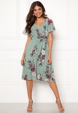 Se Goddiva Flutter Floral Midi Dress Duck Egg XXS (UK6) ved Bubbleroom