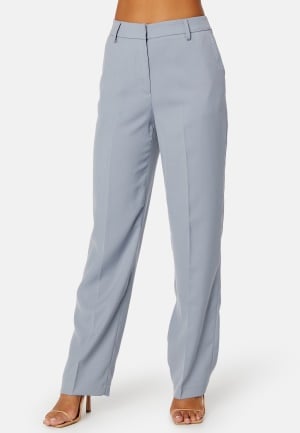 Se BUBBLEROOM Rachel suit trousers Dusty blue 34 ved Bubbleroom