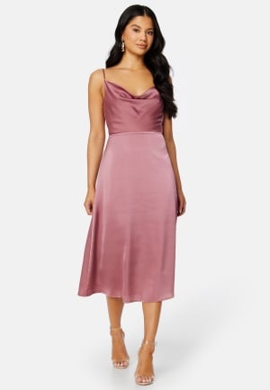 Se Bubbleroom Occasion Marion Waterfall Midi dress Old rose 42 ved Bubbleroom