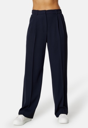 Se BUBBLEROOM Denice wide suit pants Dark blue 46 ved Bubbleroom