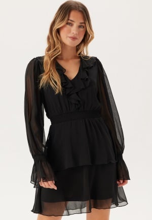 Se BUBBLEROOM Cheyenne Frill dress Black 36 ved Bubbleroom