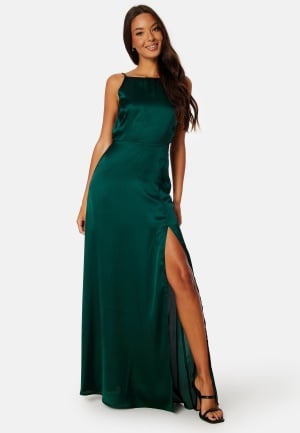 Se Bubbleroom Occasion Laylani Satin Gown Dark green 34 ved Bubbleroom