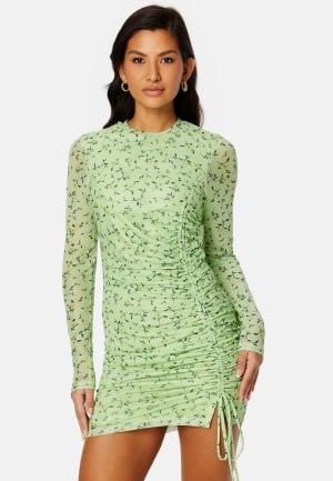 Se BUBBLEROOM Melandra mesh dress Green / Floral XS ved Bubbleroom