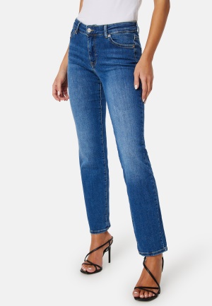 Se VERO MODA Daf MR Straight Jeans Medium Blue Denim 25/32 ved Bubbleroom