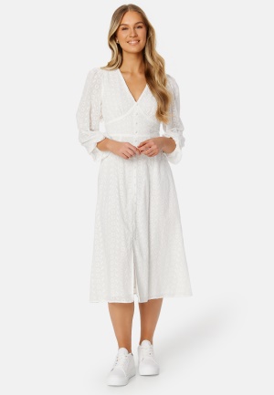 Se BUBBLEROOM Broderi Anglaise Midi Dress White 34 ved Bubbleroom