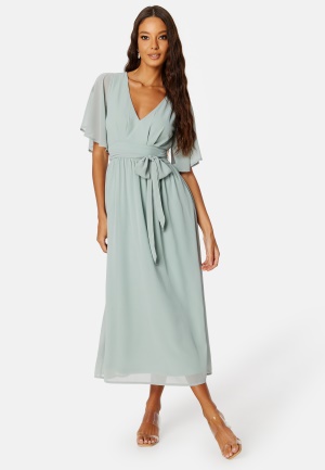 Se Bubbleroom Occasion Butterfly Sleeve Midi Dress Dusty green 34 ved Bubbleroom