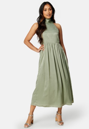 Se Bubbleroom Occasion Melvina Midi Dress Dusty green 2XL ved Bubbleroom