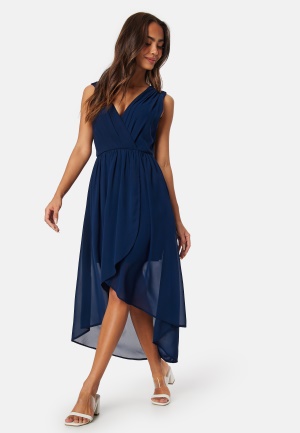 Se Bubbleroom Occasion High-Low Chiffon Dress Navy 38 ved Bubbleroom