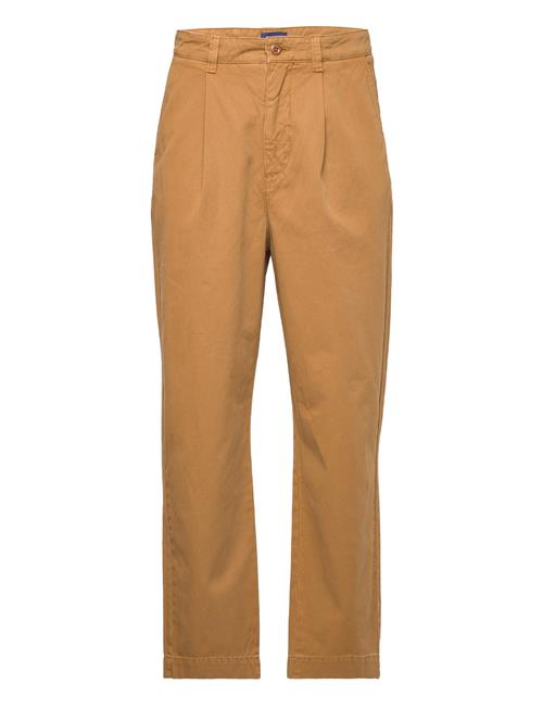 Se GANT D1. Pleated Chinos GANT Yellow ved Booztlet