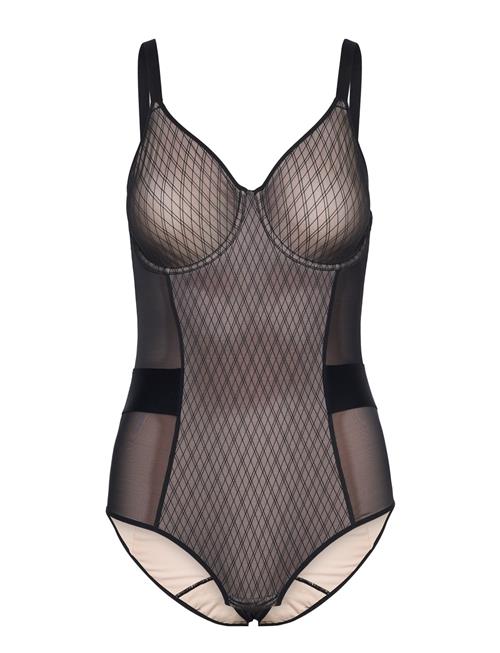 Se CHANTELLE Smooth Lines Bodysuit CHANTELLE Patterned ved Booztlet