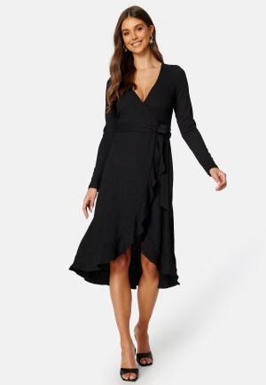 Se Happy Holly Lianna Structure Frill Dress Black 44/46 ved Bubbleroom