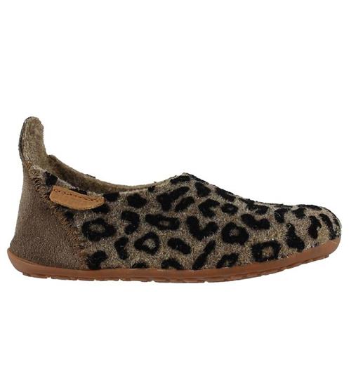 Se Bisgaard Bisgaard Hjemmesko - Uld - Brun Leopard ved KidsWorld