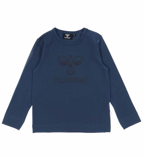 Se Hummel Bluse - hmlSteen - Ensign Blue m. Logo ved KidsWorld