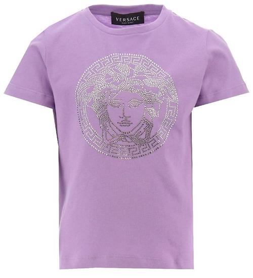 Se Versace T-shirt - Medusa Strass - Baby Violet m. Krystaller ved KidsWorld