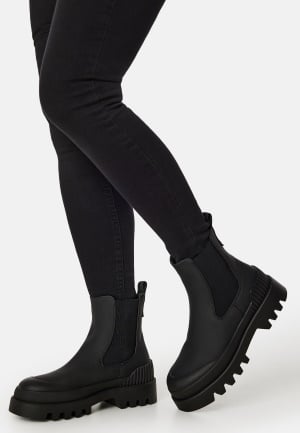 Se ONLY Buzz-2 PU Boot Black 40 ved Bubbleroom