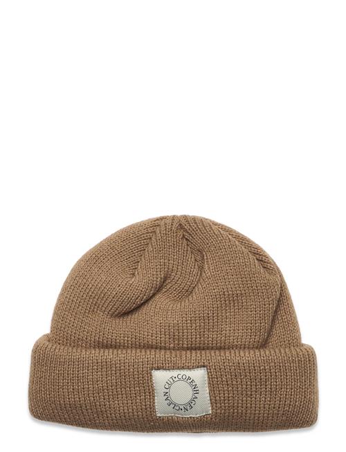 Se Clean Cut Copenhagen Hugo Beanie Clean Cut Copenhagen Beige ved Booztlet