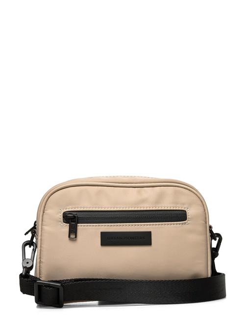 Se Urban Pioneers Rio Bag Urban Pi Ers Cream ved Booztlet