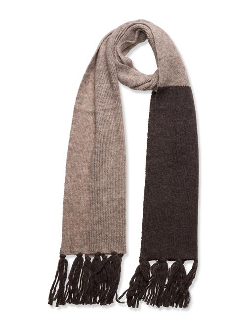 Se UnmadeCopenhagen Larnaum Scarf UnmadeCopenhagen Brown ved Booztlet