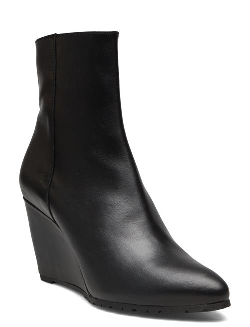 Se Bianco Biatina Wedge Ankle Boot Crust Bianco Black ved Booztlet