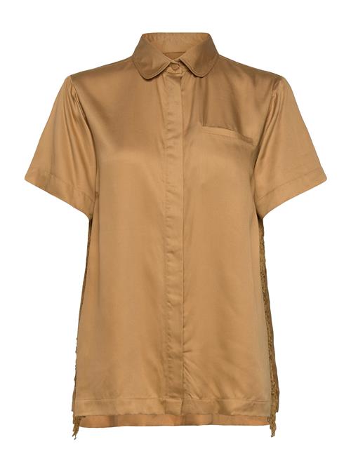 Se Underprotection Freya Short Shirt Underprotection Gold ved Booztlet