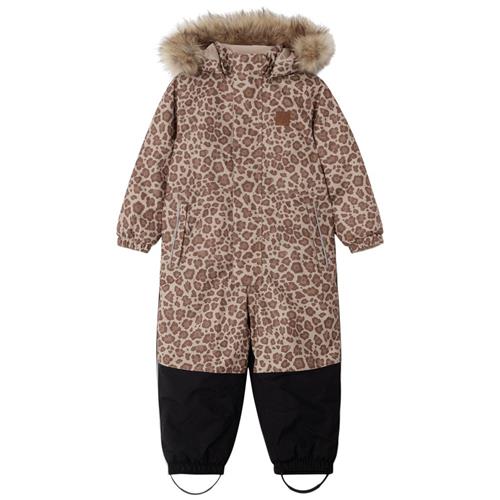 Se Kuling Chamonix Leopardmønstret Flyverdragt Walnut | Brun | 92 cm ved Babyshop