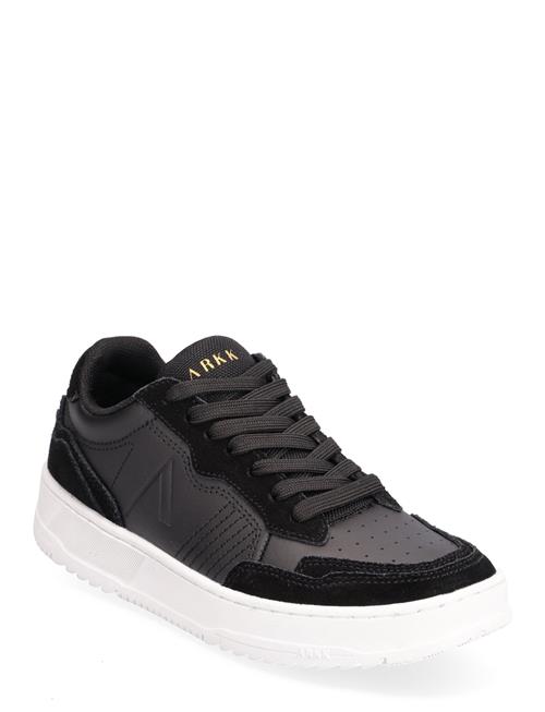 Se ARKK Copenhagen Optim Leather Stratr65 Black - Wome ARKK Copenhagen Black ved Booztlet