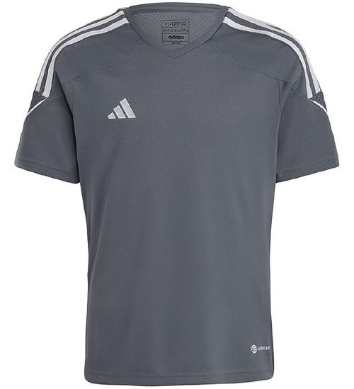 Se adidas Performance T-Shirt - TIRO 23 JSY Y - GrÃ¥/Hvid ved KidsWorld