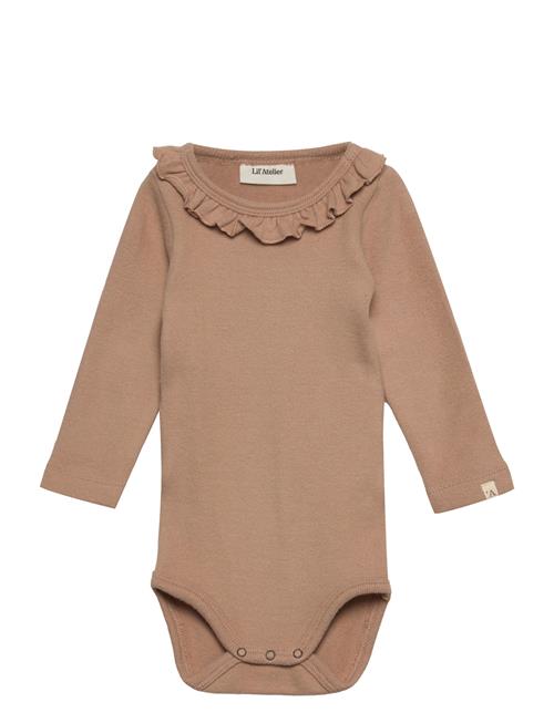 Se Lil'Atelier Nbfthora Ls Slim Body Lil Lil'Atelier Beige ved Booztlet