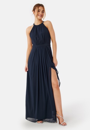 Se AngelEye High Neck Maxi Dress With Split Navy XS (UK8) ved Bubbleroom