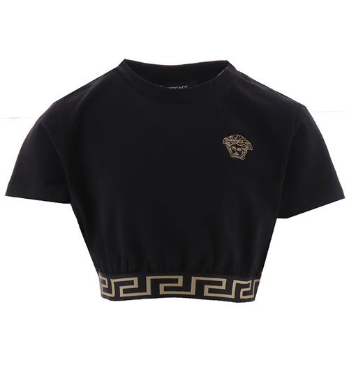 Se Versace T-shirt - Cropped - Sort m. Guld ved KidsWorld