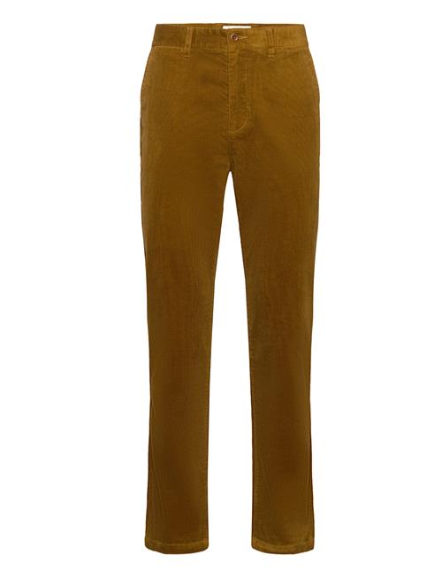 Se GANT Regular Cord Chinos GANT Brown ved Booztlet