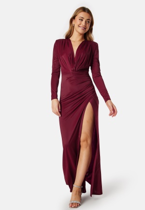 Se Bubbleroom Occasion Slit V-neck stretchy gown Bordeaux M ved Bubbleroom