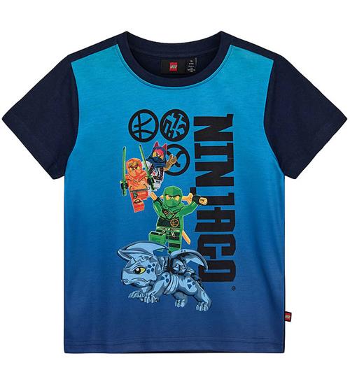 Se LEGOÂ® Wear LEGOÂ® Ninjago T-shirt - TWTano 310 - Dark Navy ved KidsWorld