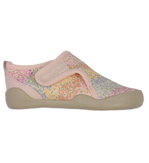 Se Wheat Badesko - Shawn - Rainbow Flowers ved KidsWorld