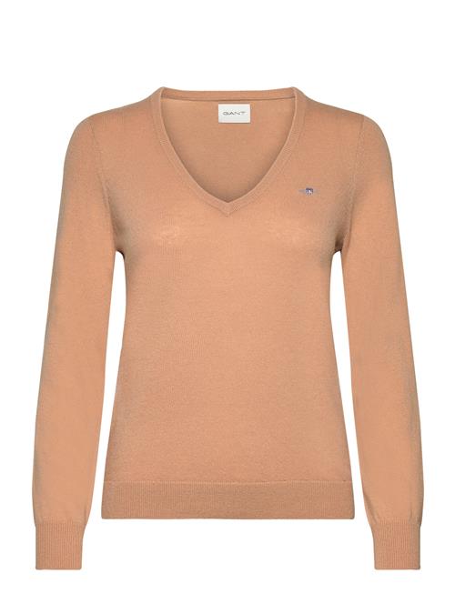 Se GANT Extrafine V-Neck GANT Khaki ved Booztlet