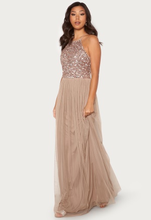 Se AngelEye High Neck Sequin Maxi Dress Taupe L (UK14) ved Bubbleroom