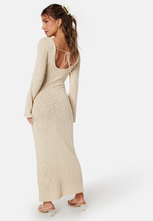 Se BUBBLEROOM Ayra Fine Knitted Maxi Dress Light beige S ved Bubbleroom