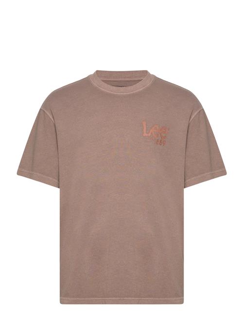 Se Lee Jeans Loose Logo Tee Lee Jeans Brown ved Booztlet