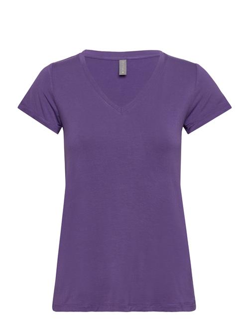 Se Culture Cupoppy V-Neck T-Shirt Culture Purple ved Booztlet