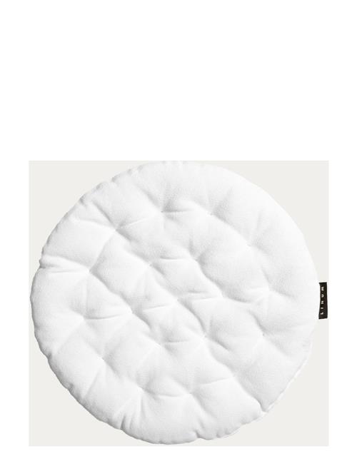 Se LINUM Pepper Seat Cushion LINUM White ved Booztlet