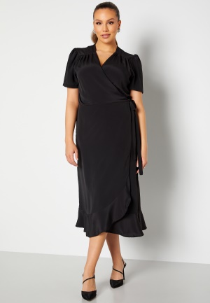 Se John Zack Curve Short Sleeve Wrap Frill Curve Dress Black 48 (UK20) ved Bubbleroom