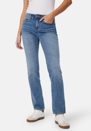 Se VERO MODA Vmflash mr straight jeans Medium Blue Denim S/30 ved Bubbleroom