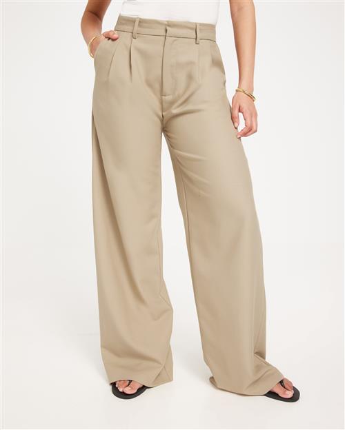 Nelly - Beige - Slouchy Suit Pants