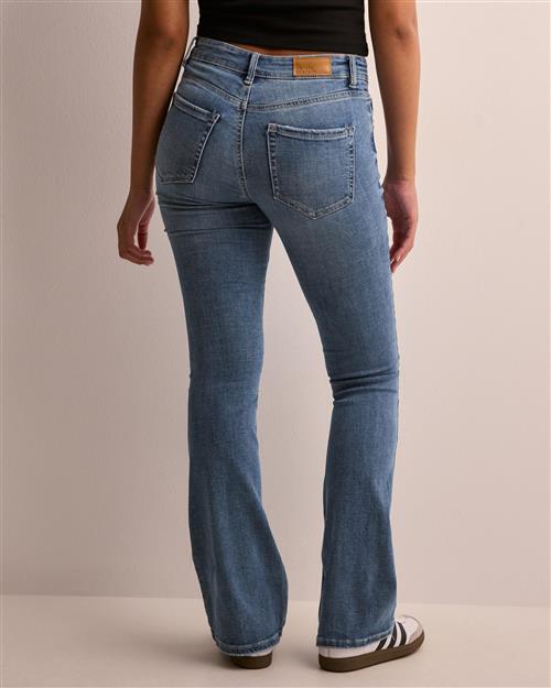 Se Vero Moda - Blå - Vmflash Mr Flared Jeans LI347 Ga No ved Nelly