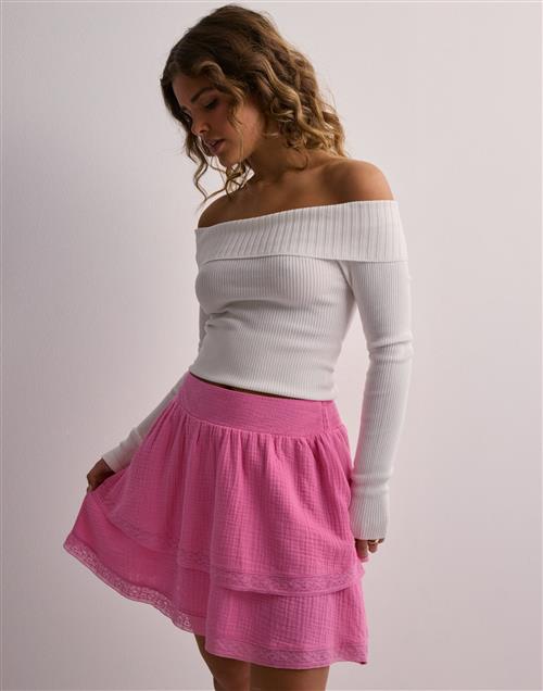 Se Vero Moda - Pink - Vmnatali Hw Short Lace Skirt Wvn Ga ved Nelly